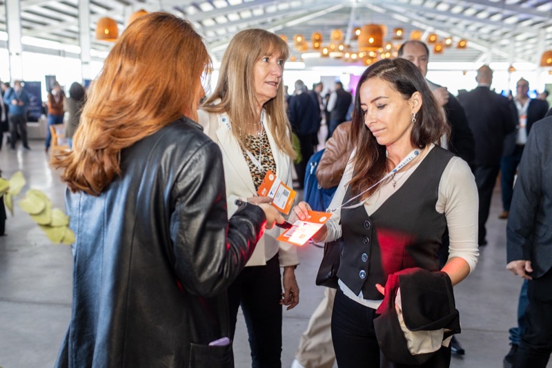 Networking entre asistentes de RedGob