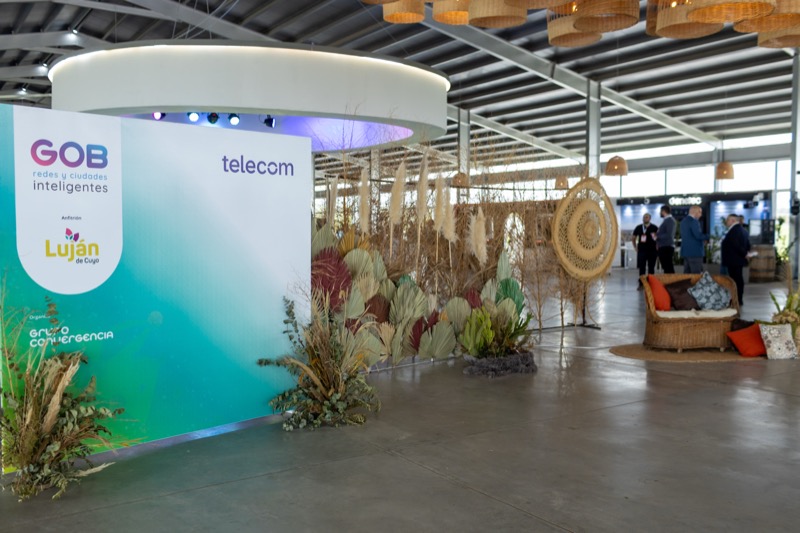 El stand y la marca en una edición de RedGob